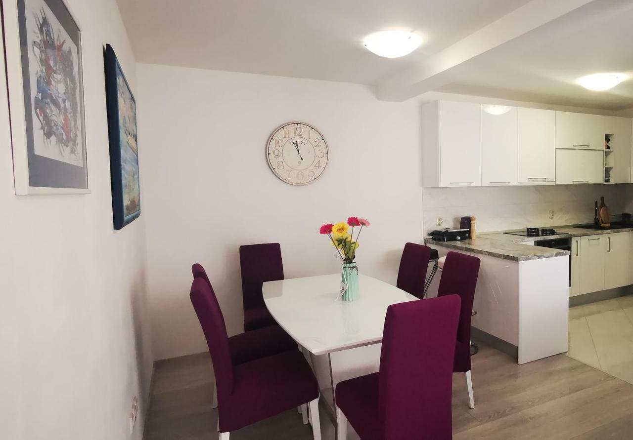 Apartment Dalmatia Makarska Exterior photo